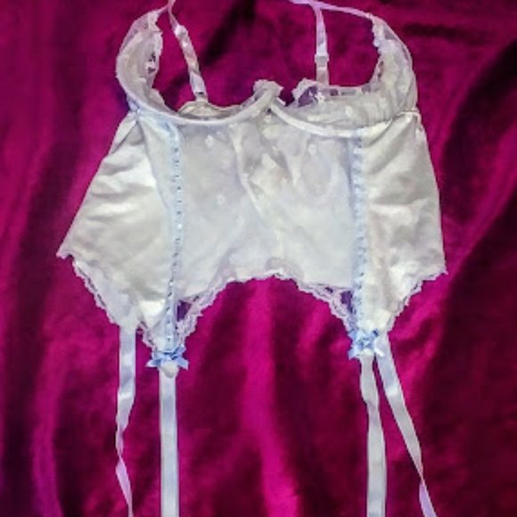 Emil Bole Lingerie - Picture 2 of 3